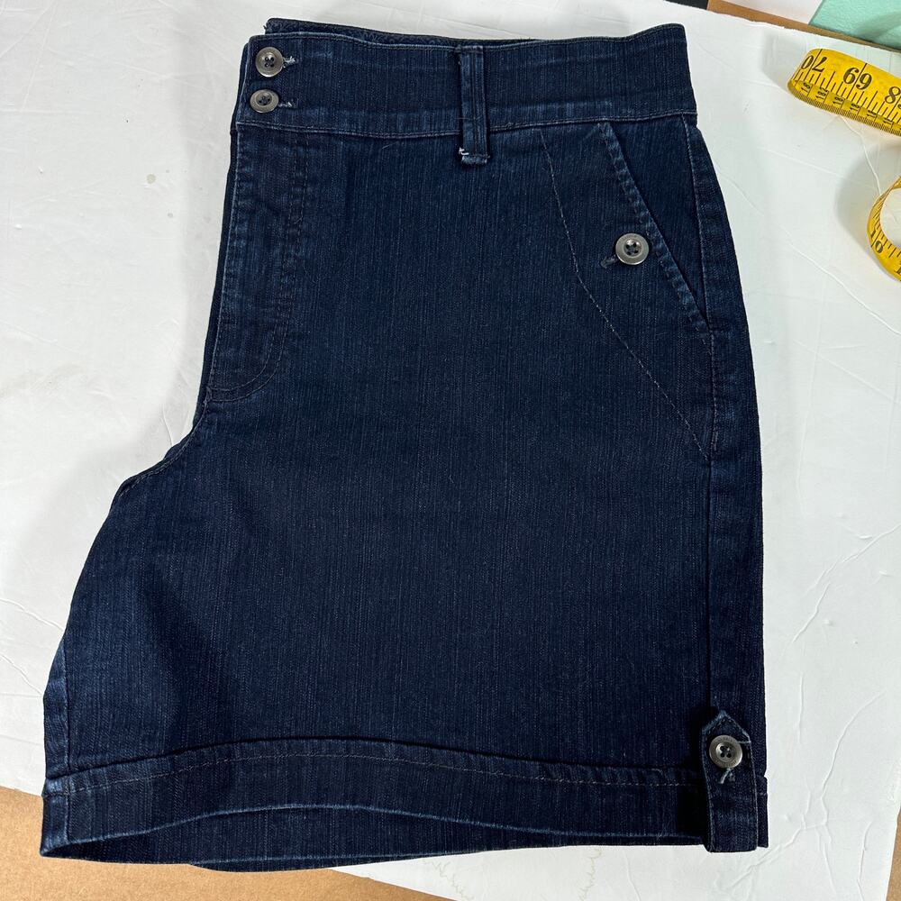 Gloria Vanderbilt Dark Denim Jean Shorts Missy Size 16‎ Dark High Rise Plus - Picture 3 of 16